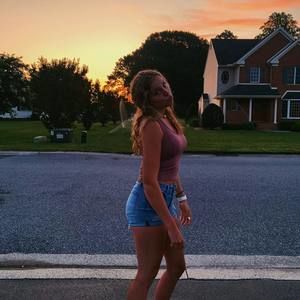 Meet your Posher, Marissa